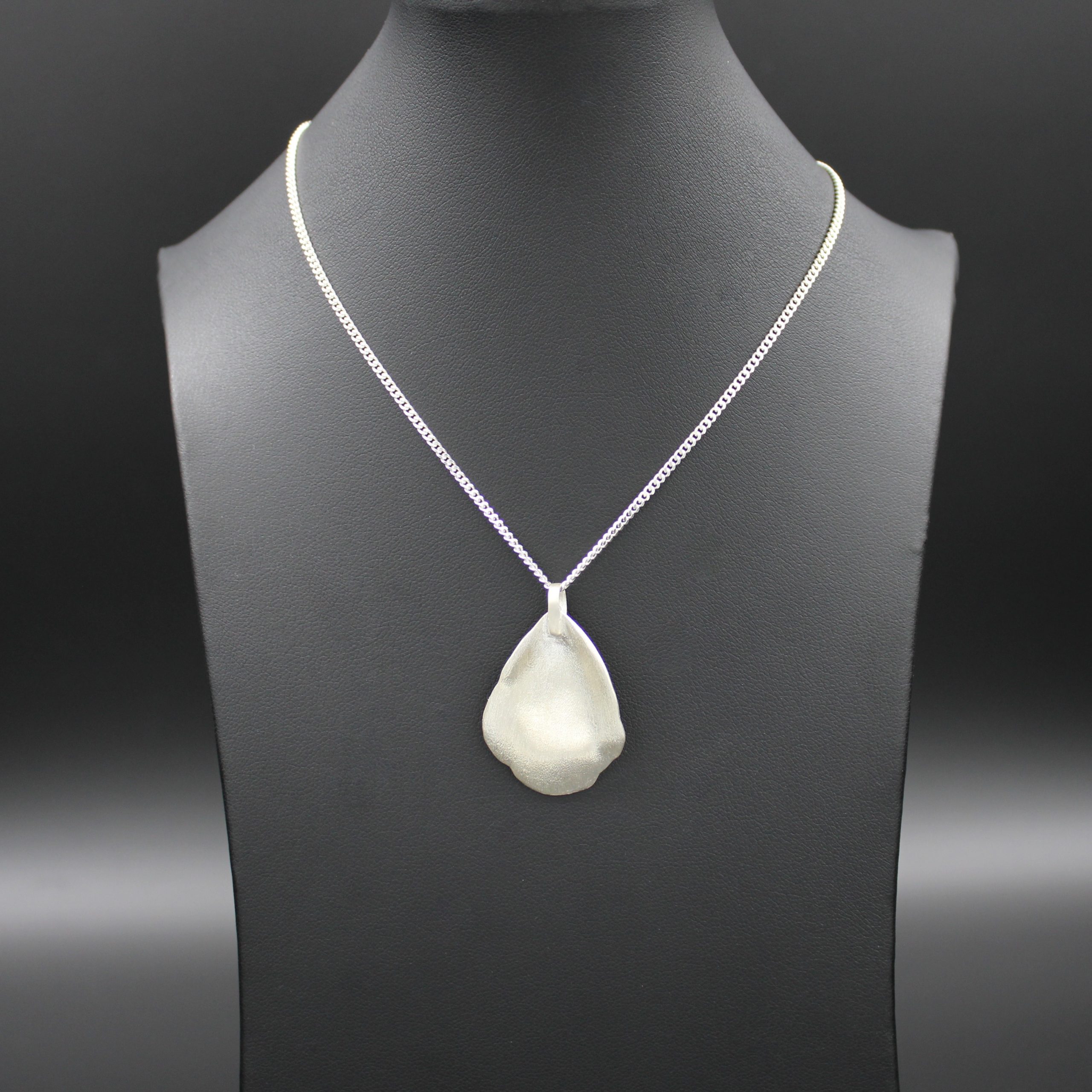 Rose Petal Pendant – Bild 2